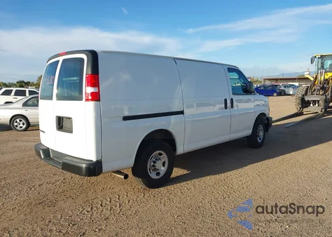 2019 Chevrolet Express 2500 Work Van из США, поврежденный, VIN 1GCWGAFP0K1326202